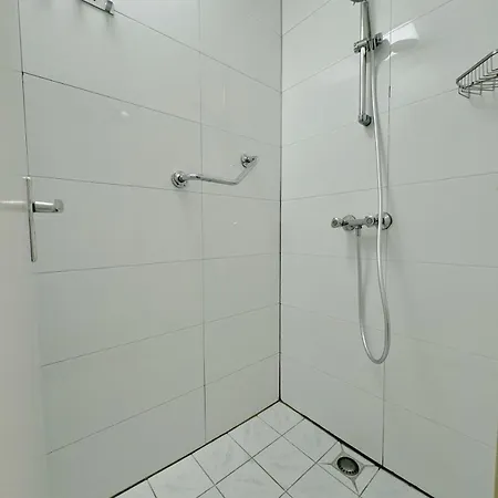 Cs Hotel 2*